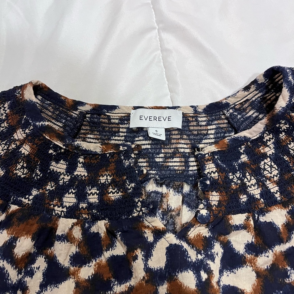 Evereve Navy, Brown and Cream Printed Smocked Neck Blouse
